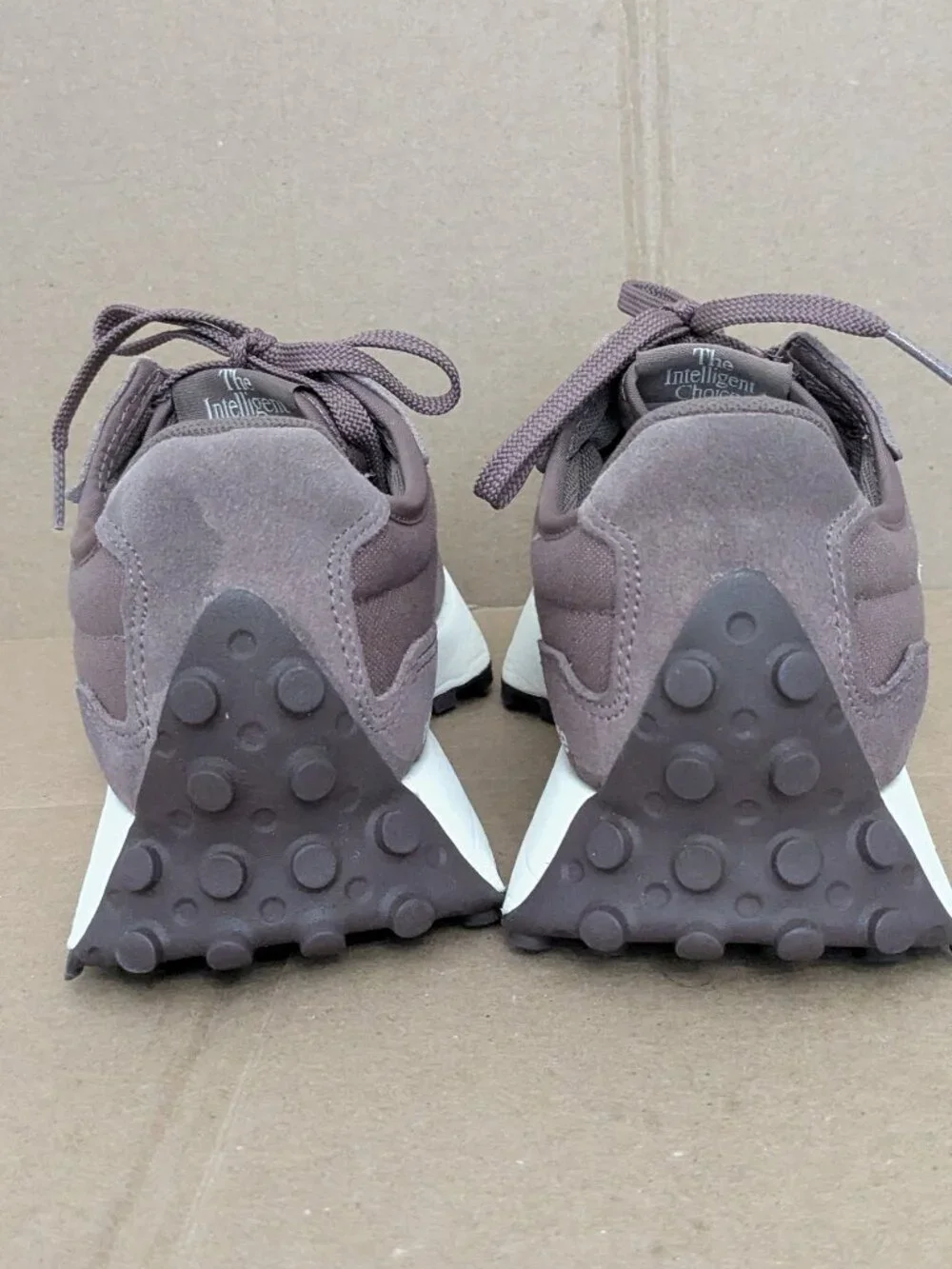 New Balance 327 Mushroom Moonbeam Brown White Sneakers Shoes Size 8.5 W5327A - Picture 10 of 14